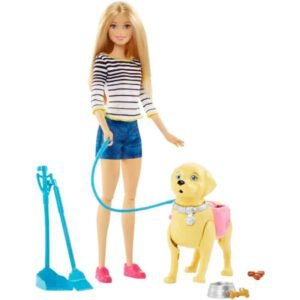 Barbie paseo perro